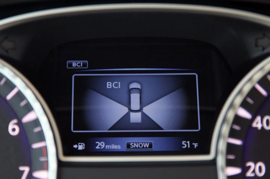  Infiniti JX35 2013 года  (фото 50 из 95)